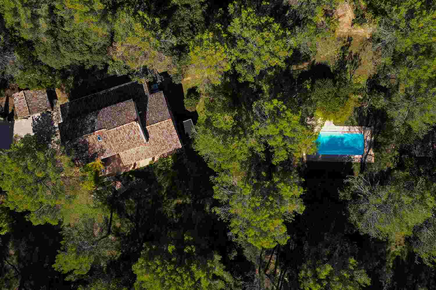 Réalisation d’une vidéo immobilière ainsi que les photos.